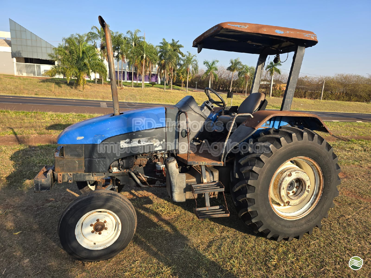 TRATOR NEW HOLLAND NEW TL 75 Tração 4x2 RD Tratores - Itapolis ITAPOLIS SÃO PAULO SP
